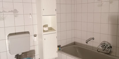 Monteurwohnung - Zimmertyp: Doppelzimmer - Berching - Bad/Dusche - Komfort Feriendomizil Jakobi