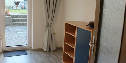 Monteurwohnung - Zimmertyp: Einzelzimmer - PLZ 34281 (Deutschland) - Schlafzimmer 1 - Monteurunterkunft für 3 Personen