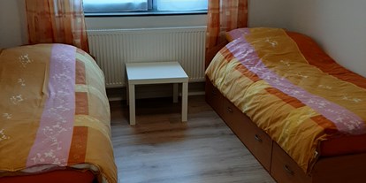 Monteurwohnung - Bettwäsche: Bettwäsche inklusive - Hausen (Landkreis Miltenberg) - Zimmer1 - Lana's Haus