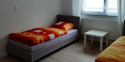 Monteurwohnung - Badezimmer: Gemeinschaftsbad - PLZ 64839 (Deutschland) - Zimmer4 - Lana's Haus