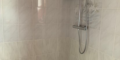 Monteurwohnung - Badezimmer: eigenes Bad - PLZ 06493 (Deutschland) - Manteuffel 