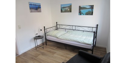 Monteurwohnung - Zimmertyp: Einzelzimmer - Dörzbach - Wohnzimmer/ Einzelzimmer - Gästehaus Martel