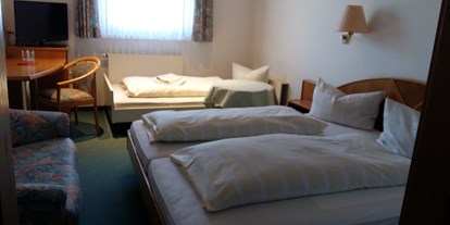Monteurwohnung - Bettwäsche: Bettwäsche inklusive - Simmersfeld - Mehrbett ohne Balkon - Haus Adler Post