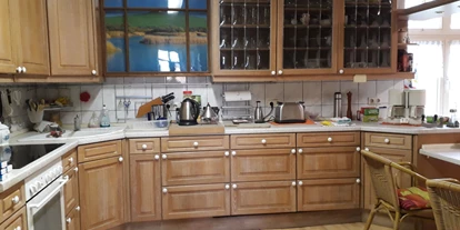 Monteurwohnung - Waschmaschine - Sukow-Marienhof - voll ausgestattete Küche - Wohnung voll ausgestattet im Gutshaus Alt Krassow