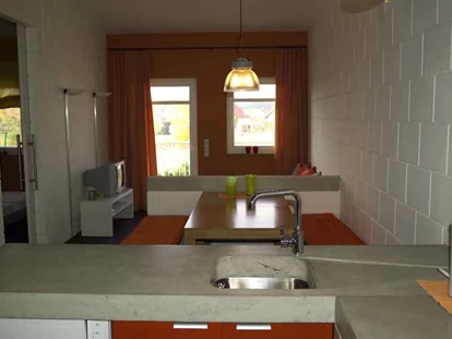 Monteurwohnung - Zimmertyp: Einzelzimmer - PLZ 73568 (Deutschland) - Küche und Essbereich - Kissling Ferienwohnungen & Monteurwohnungen