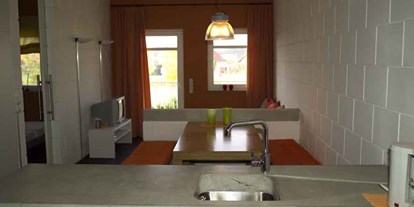 Monteurwohnung - Zimmertyp: Doppelzimmer - PLZ 73557 (Deutschland) - Küche und Essbereich - Kissling Ferienwohnungen & Monteurwohnungen