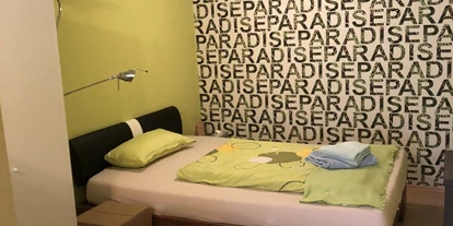 Monteurwohnung - Bettwäsche: Bettwäsche inklusive - Grambek - Bett 140x200 im Schlafzimmer - Wiebke Grzembke