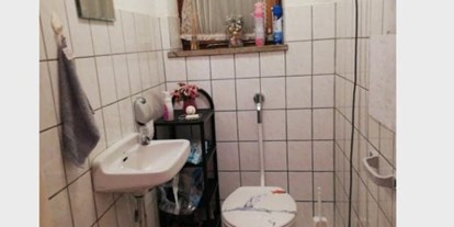 Monteurwohnung - Badezimmer: eigenes Bad - Bad Grönenbach - GästeZimmer im DG - Parkplatz + Wlan ohne Küche