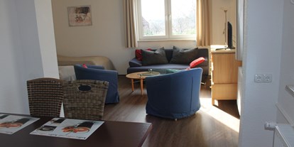Monteurwohnung - Zimmertyp: Mehrbettzimmer - Schönwalde Schönwalde - Siedlung - Wohnung 1 mit Küchenbereich - Gästehaus Erika