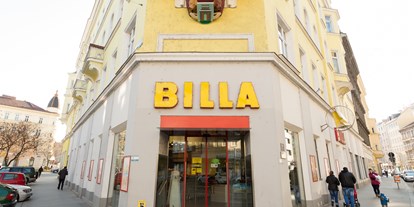 Monteurwohnung - Kühlschrank - Wien-Stadt - Lebensmittelgeschäft  - 1 min zu Fuß entfernt -  Apartments für 1 oder 2 Personen