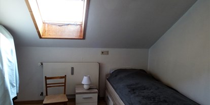 Monteurwohnung - Kühlschrank - PLZ 93149 (Deutschland) - Einzelbett im Monteurzimmer Schwandorf - Gemütliche Wohnung 85qm² zu Vermieten