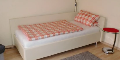 Monteurwohnung - Zimmertyp: Doppelzimmer - Segnitz - Einzelzimmer mit Einzelbett - Appartement Ilse Herbert Würzburg