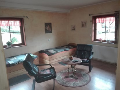 Monteurwohnung - WLAN - PLZ 12559 (Deutschland) - getrennte Betten im Zimmer 1
 - Pension Feldblick