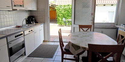 Monteurwohnung - Art der Unterkunft: Gästehaus - Nostorf - komplette Küche mit Terrasse - Monteurzimmer u. Wohnungen Nähe Lüneburg