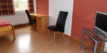 Monteurwohnung - Kühlschrank - Rullstorf - Einzelzimmer - Monteurzimmer u. Wohnungen Nähe Lüneburg