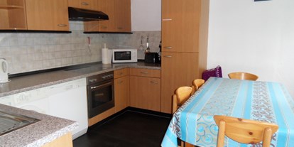 Monteurwohnung - Küche: eigene Küche - Rullstorf - komplette Küche zur Selbstversorgung - Monteurzimmer u. Wohnungen Nähe Lüneburg