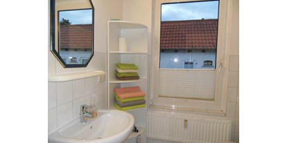 Monteurwohnung - Kühlschrank - Rullstorf - Tageslichtbad - Monteurzimmer u. Wohnungen Nähe Lüneburg