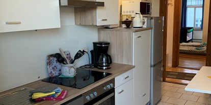 Monteurwohnung - Küche: eigene Küche - Holt - Küche - Zentrale 3 Zimmer Altbauwohnung mit Balkon