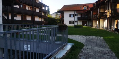 Monteurwohnung - Balkon - Langdorf (Landkreis Regen) - Eingang zur Tiefgarage - Aparthotel Zwiesel - Bayerischer Wald - Weber Nada