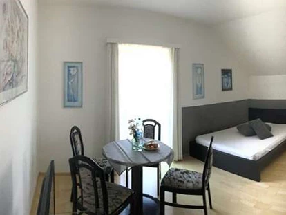 Monteurwohnung - Zimmertyp: Doppelzimmer - Brunn (Straßwalchen) - Ferienwohnung  Nr. 5 Küche  - Haus Schmeisser
