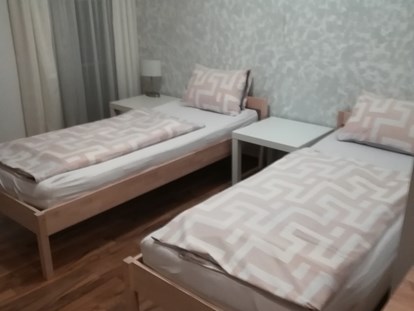 Monteurwohnung - Zimmertyp: Mehrbettzimmer - Eugenbach - Ferienwohnung 3 - Haus Schmeisser
