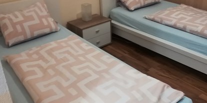 Monteurwohnung - Zimmertyp: Mehrbettzimmer - Adnet - Ferienwohnung 2 - Haus Schmeisser