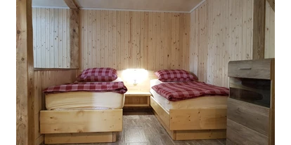 Monteurwohnung - Kühlschrank - Calau - Schlafbereich, Ferienwohnung - Ferienwohnung und Monteurzimmer Schuricht