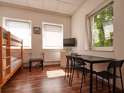 Monteurwohnung - Küche: Küchenmitbenutzung - Doppelzimmer - K 357 - Monteurzimmer Lübeck und Umgebung
