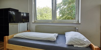 Monteurwohnung - Parkplatz: eigener Parkplatz vorhanden - Einzelzimmer - K 357 - Monteurzimmer Lübeck und Umgebung