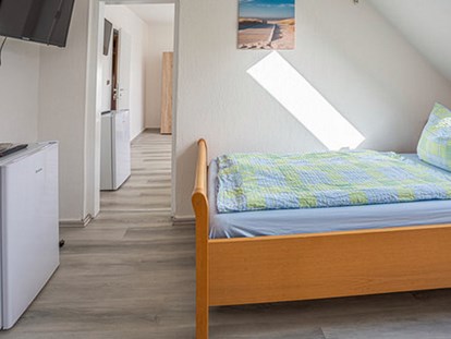 Monteurwohnung - Bettwäsche: Bettwäsche inklusive - Bad Schwartau - Beispiel Einzelzimmer - K 357 - Monteurzimmer Lübeck und Umgebung