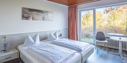 Monteurwohnung - Badezimmer: Gemeinschaftsbad - Doppelzimmer - K 357 - Monteurzimmer Lübeck und Umgebung