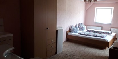 Monteurwohnung - Badezimmer: Gemeinschaftsbad - Terpe - Günstige & Gemütliche Zimmer