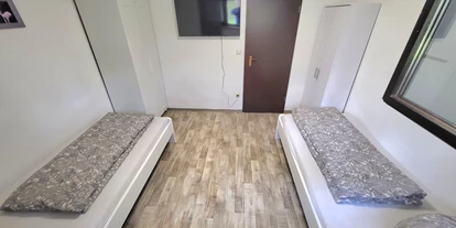 Monteurwohnung - Zimmertyp: Mehrbettzimmer - Feucht - Apartment Christof Unterkünfte Wohnungen/Häuser/Pension/Zimmer