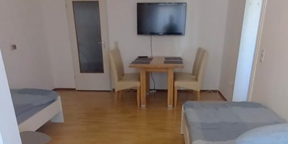 Monteurwohnung - Küche: eigene Küche - PLZ 90409 (Deutschland) - Apartment Christof Unterkünfte Wohnungen/Häuser/Pension/Zimmer