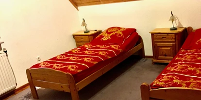 Monteurwohnung - Kühlschrank - Herdwangen-Schönach - Doppelzimmer mit 2 getrennten Betten  - Ferienwohnung SEElenfrieden