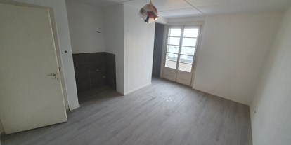 Monteurwohnung - Zimmertyp: Einzelzimmer - Nennigkofen - Wohnen in Lengnau - Wohnen für das kleine Budget 