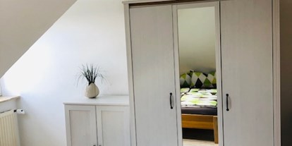 Monteurwohnung - Hund erlaubt - Bötzingen - FEWO Riegel 2xSchlafzimmer, 4 Betten+