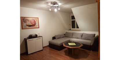 Monteurwohnung - Küche: eigene Küche - Bad Lausick - Sitzecke - Wohnung Altstadt