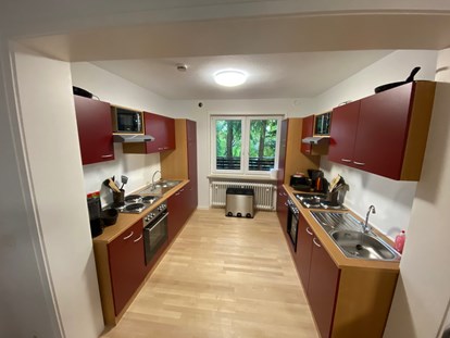 Monteurwohnung - Küche: Küchenmitbenutzung - Monteurunterkunft  / ab 18,- Nacht / Top Lage !