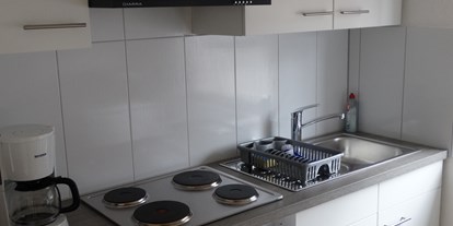 Monteurwohnung - Waschmaschine - Wilster - Voll ausgestattete Küche - Haus Holo - Ganzes Haus - bis 5 Monteure