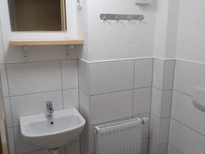 Monteurwohnung - Zimmertyp: Einzelzimmer - Pöschendorf - WC - Haus Holo - Ganzes Haus - bis 5 Monteure