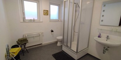 Monteurwohnung - Badezimmer: eigenes Bad - Sachsen - Ferienzimmer Görlitz