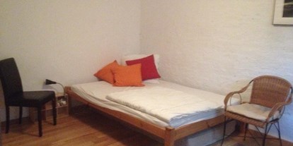 Monteurwohnung - Zimmertyp: Doppelzimmer - Bad Homburg vor der Höhe - Apartment mit eigenem Eingang mitten in Bornheim und trotzdem im Grünen