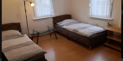 Monteurwohnung - Zimmertyp: Doppelzimmer - Mechterstädt - Zweibettzimmer  - Monteurzimmer mit WLAN und PKW/LKW Parkplatz GOTHA-ZENTRUM 