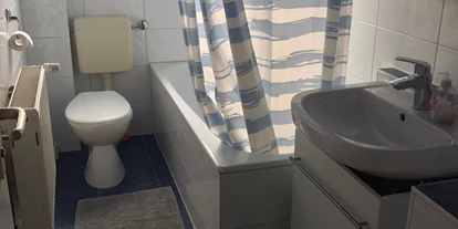 Monteurwohnung - WLAN - Baden-Württemberg - Unterkunft mit eigenem Bad und kostenloser Waschmaschine - Ferienwohnung ideal für Monteure mit Küche und eigenem Bad in Stuttgart Köngen 