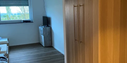 Monteurwohnung - Zimmertyp: Doppelzimmer - PLZ 72415 (Deutschland) - Eingang vom Zimmer.  - Monteurzimmer Spatz