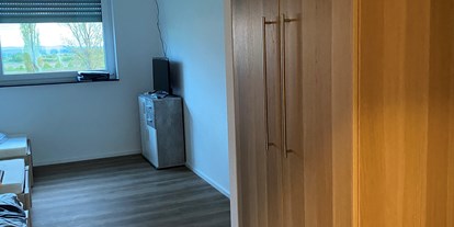 Monteurwohnung - Art der Unterkunft: Gästezimmer - PLZ 72810 (Deutschland) - Eingang vom Zimmer.  - Monteurzimmer Spatz