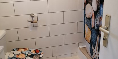 Monteurwohnung - Einzelbetten - Mötzingen - Badezimmer - Ferienwohnung "TAL-ECK"