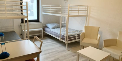 Monteurwohnung - Küche: Gemeinschaftsküche - PLZ 53560 (Deutschland) - Schlafzimmer 2 - Haus Krupp