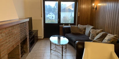 Monteurwohnung - Zimmertyp: Doppelzimmer - Vettelschoß - Wohnzimmer links - Haus Krupp